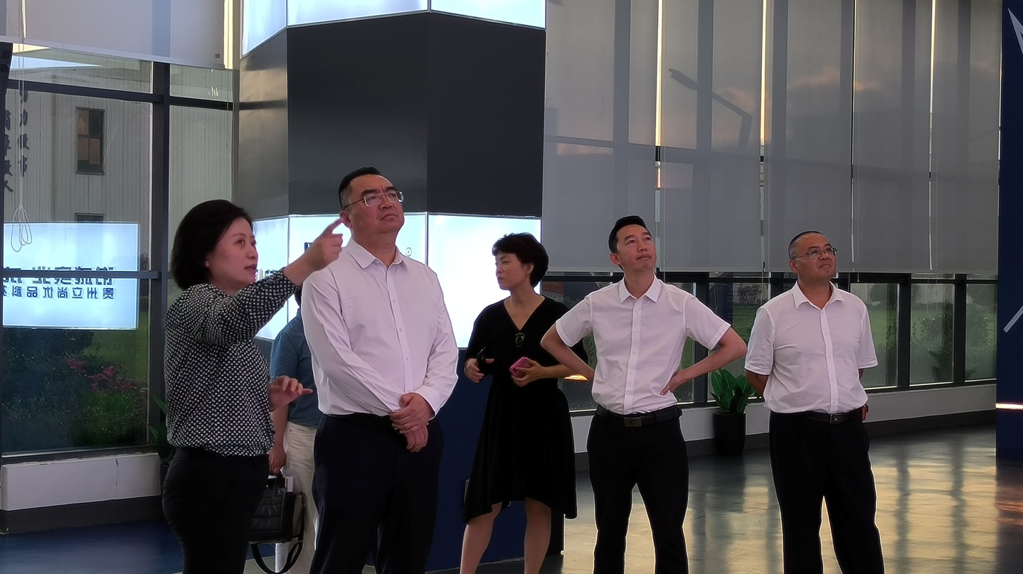 8月10日，安旅集團董事長吳宏建到公司調(diào)研3.jpg